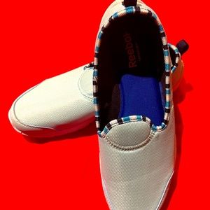 Women athlete shoe size 9 memory foam blue